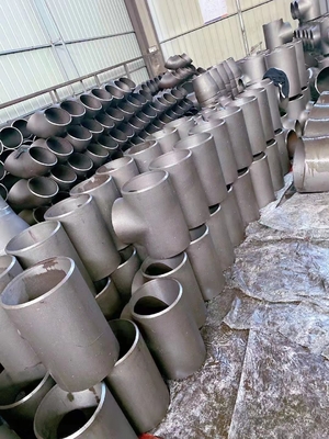 ASTM A234 스테인레스 강 Tee Sch40 Sch80 50 밀리미터 100 밀리미터 1000 밀리미터 샌드 블라스팅